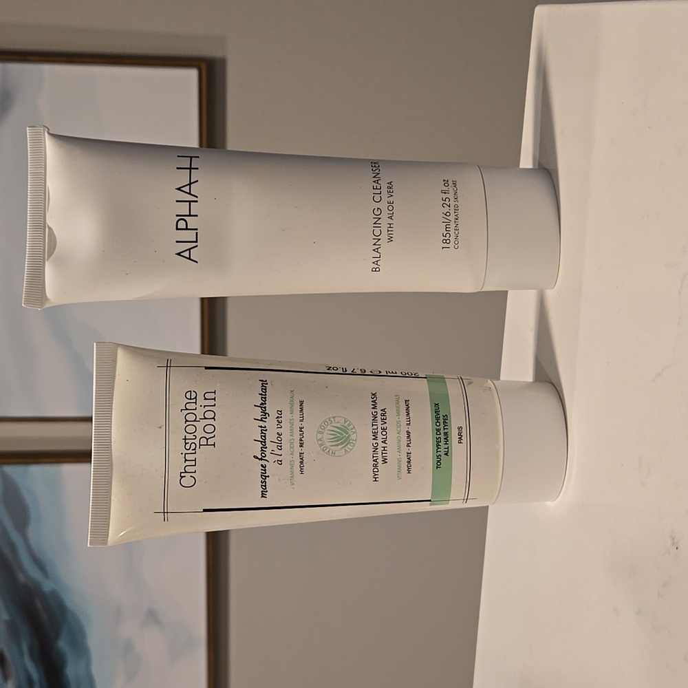 ALPHA H-Balancing cleanser with aloe vera